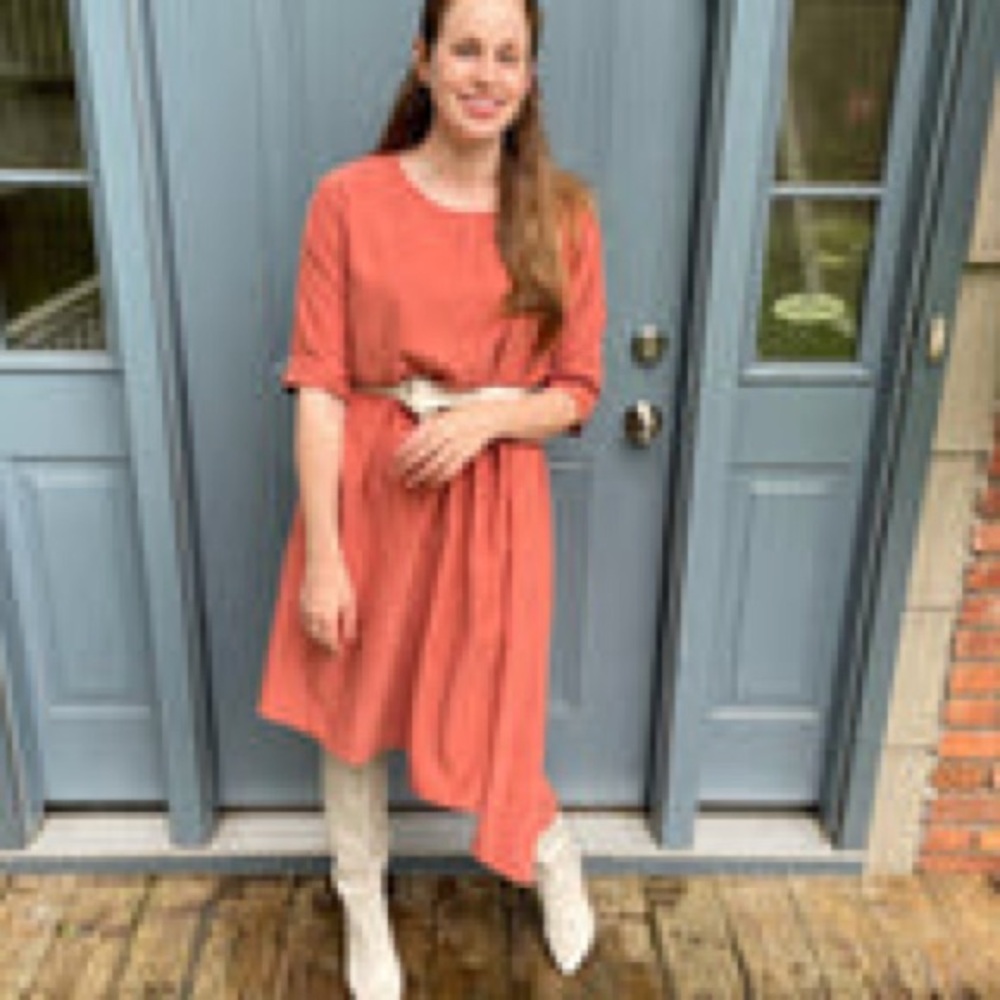 Chic Coral Midi Dress